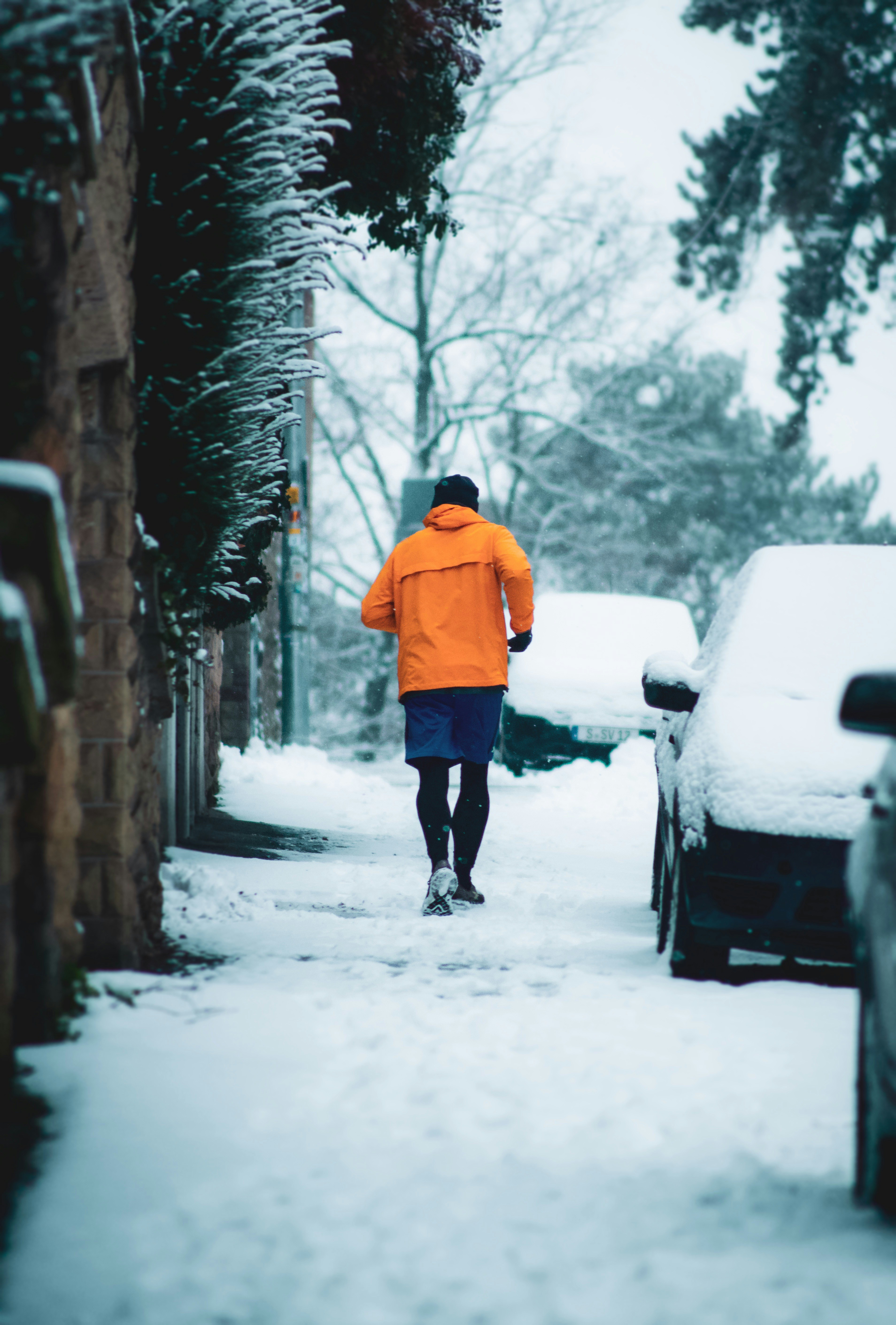 Preventing Running Injuries This Winter: Tips For a Safe Season!